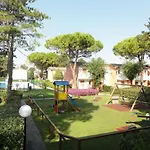 Apartment In A House With Garden Bibione